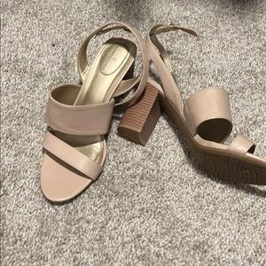 Bandilino chunky heels